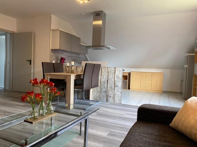 Ferienwohnung Viezens Neustadt am Rubenberge Bagian luar foto