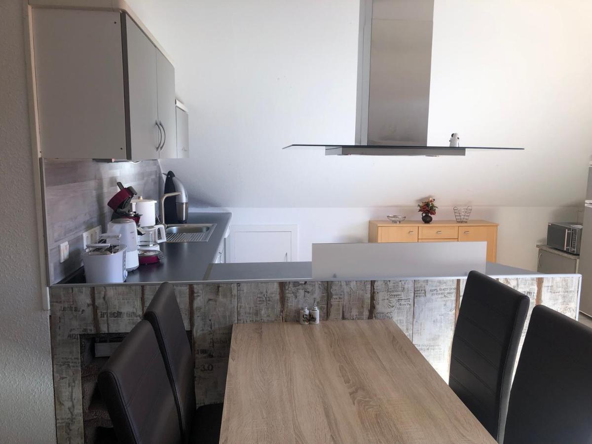 Ferienwohnung Viezens Neustadt am Rubenberge Bagian luar foto