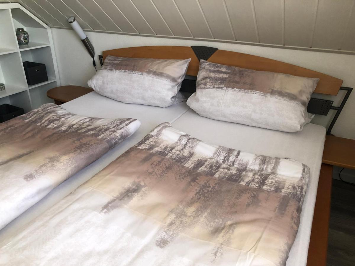 Ferienwohnung Viezens Neustadt am Rubenberge Bagian luar foto